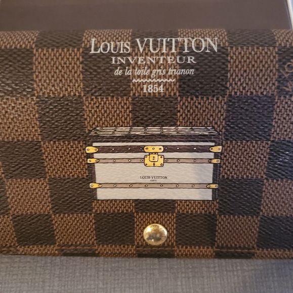 Sold. Louis Vuitton Damier Ebene Trunk & Lock Sarah Wallet- Limited Edition - Picture 2 of 7